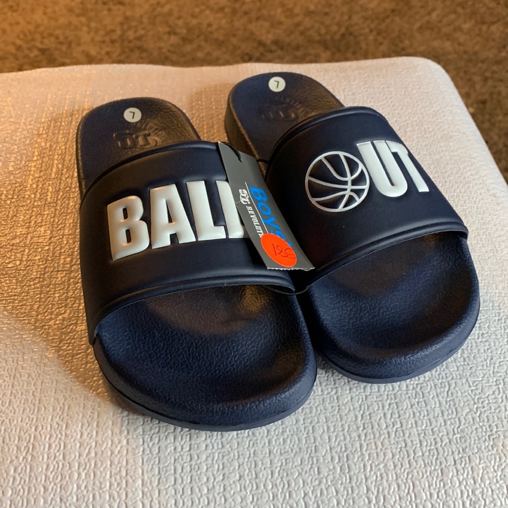 🌺50% Off Sale🌺NWT Revolution Boys sandals